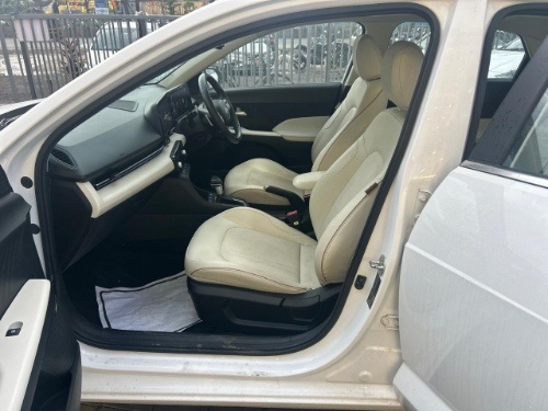 Hyundai Verna 2023-2026 SX Opt