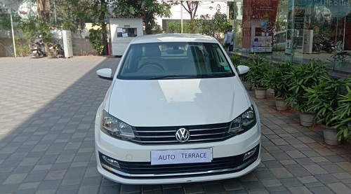 Volkswagen Vento 1.5 TDI Highline AT BSIV Volkswagen Vento 1.5 TDI Highline AT BSIV