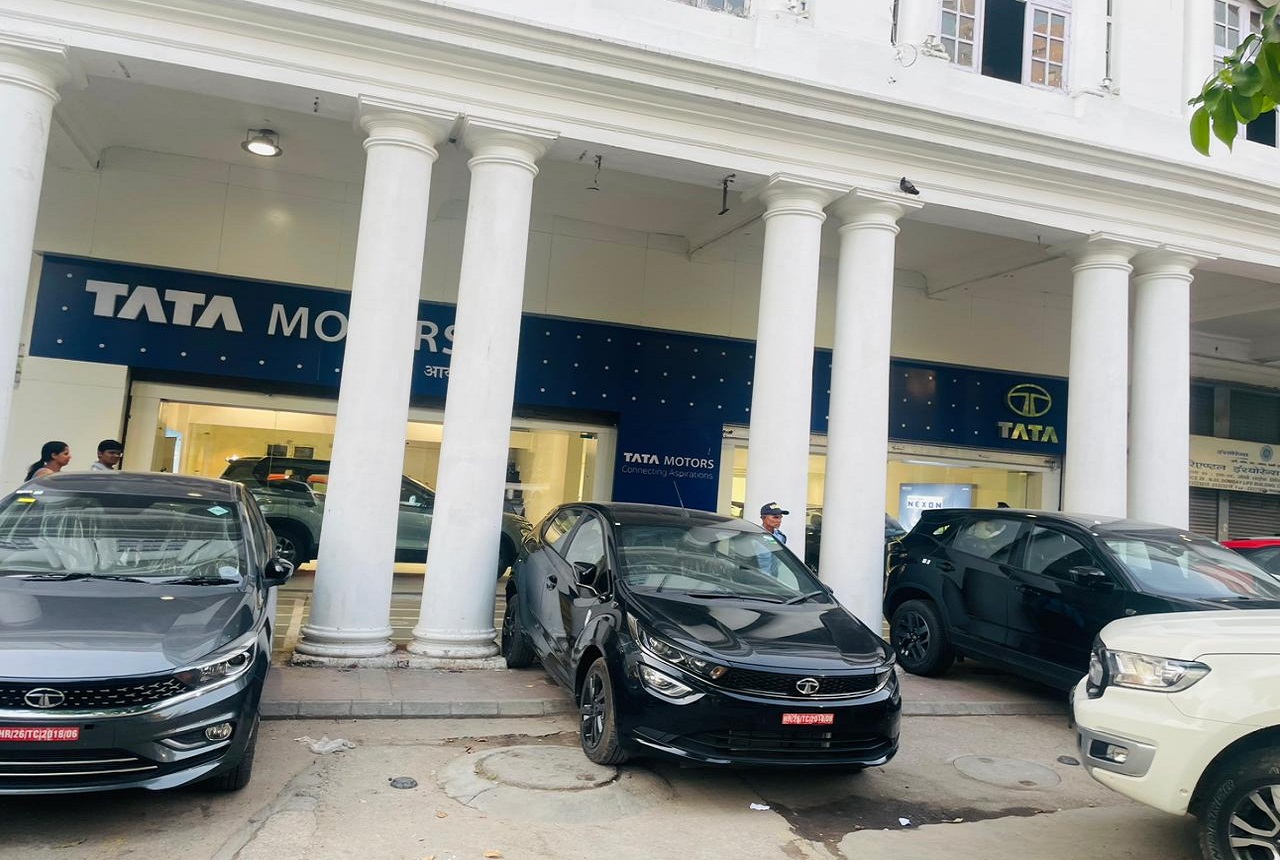 Tata Motors Car Showroom Connaught Place, New Delhi