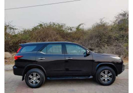 Toyota Fortuner 4x2 Manual